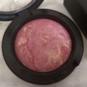 MAC Cosmetics Daft Pink Mineralized Blush LE